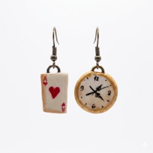 Aritos colgantes Alicia en el país de las maravillas